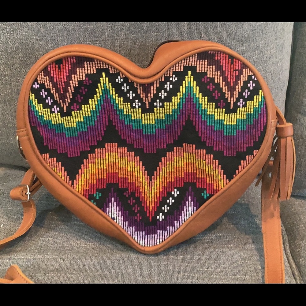 EUC cross body moon heart M&D